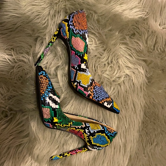 Rainbow snake heels! - Picture 2 of 6